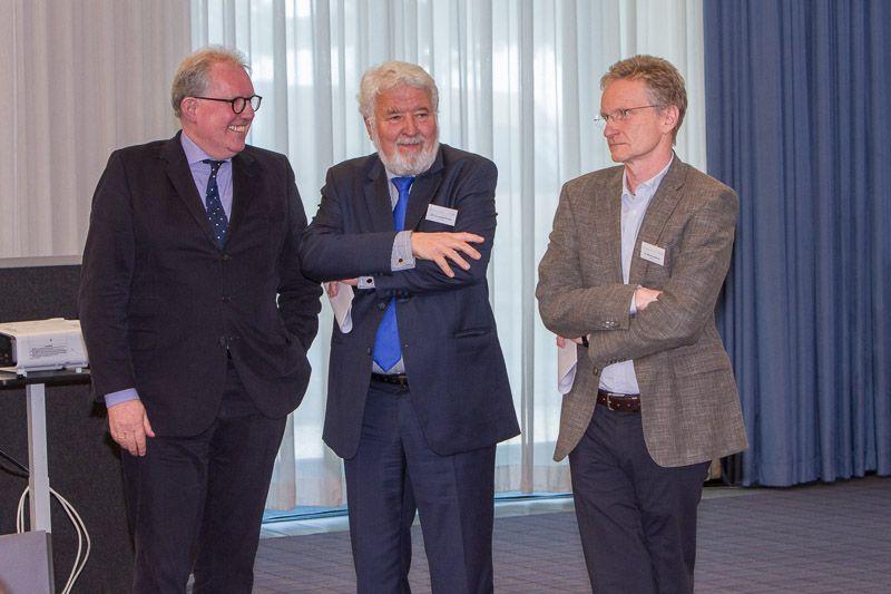 Für dieses Bild ist leider keine Beschreibung vorhanden.