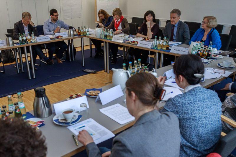 Für dieses Bild ist leider keine Beschreibung vorhanden.