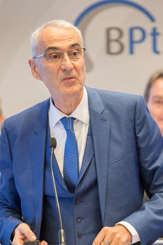 Für dieses Bild ist leider keine Beschreibung vorhanden.