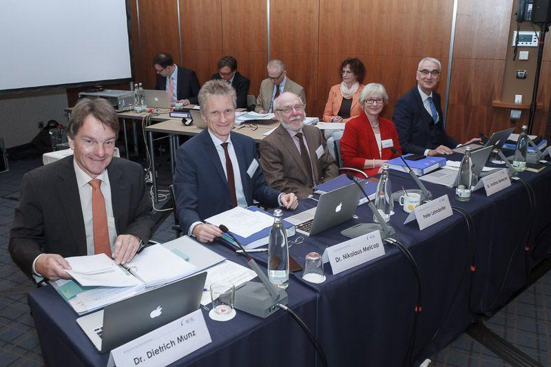 Für dieses Bild ist leider keine Beschreibung vorhanden.