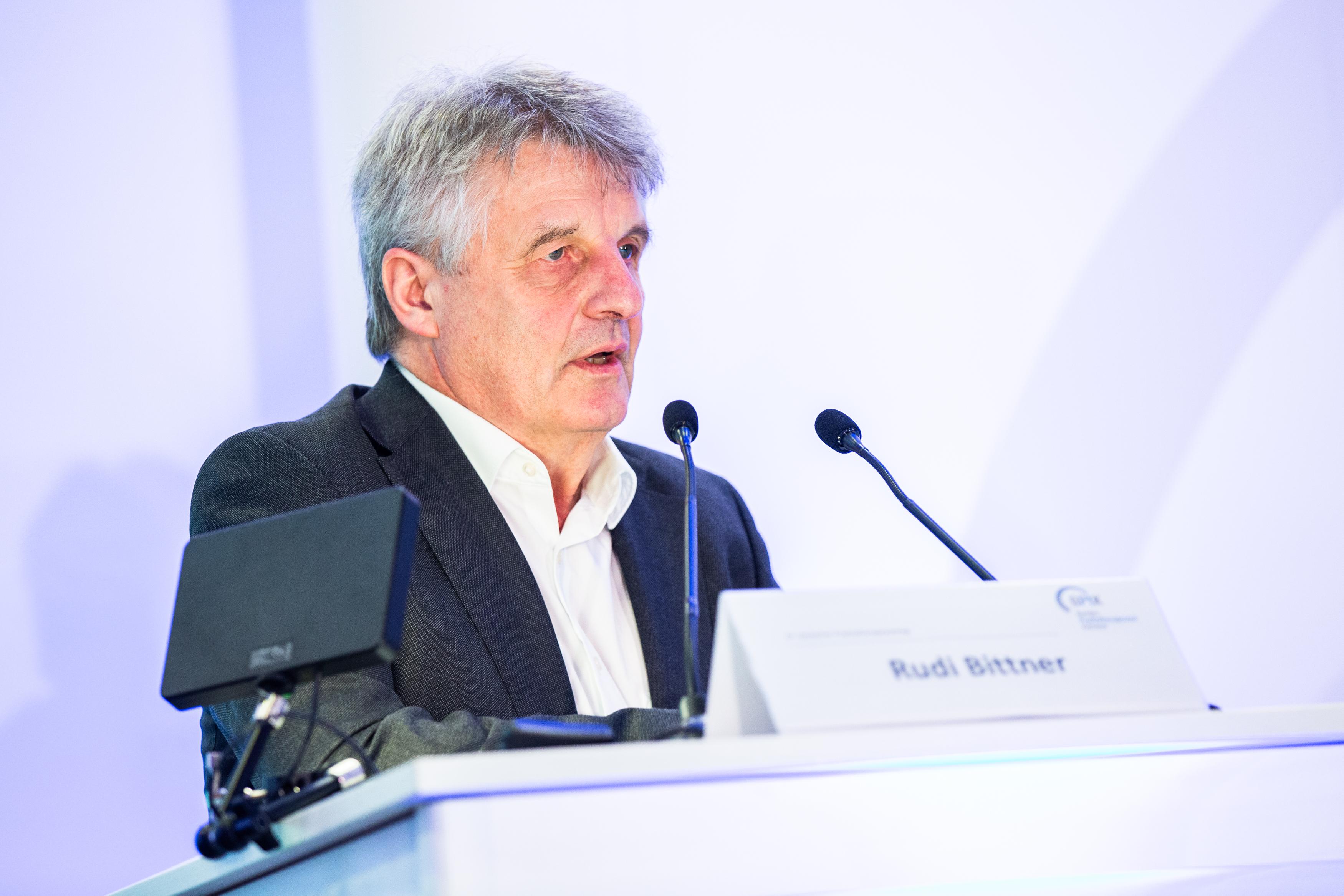 Für dieses Bild ist leider keine Beschreibung vorhanden.